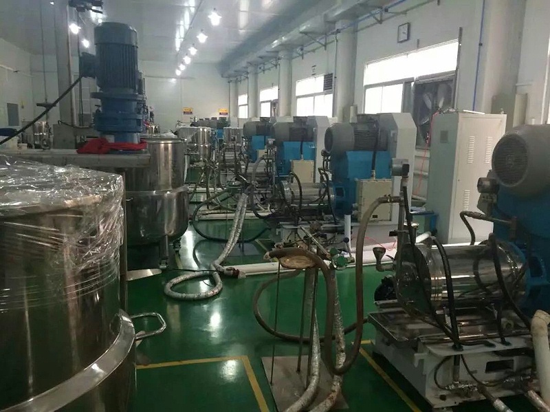 油漆分散機(jī)設(shè)備生產(chǎn)線